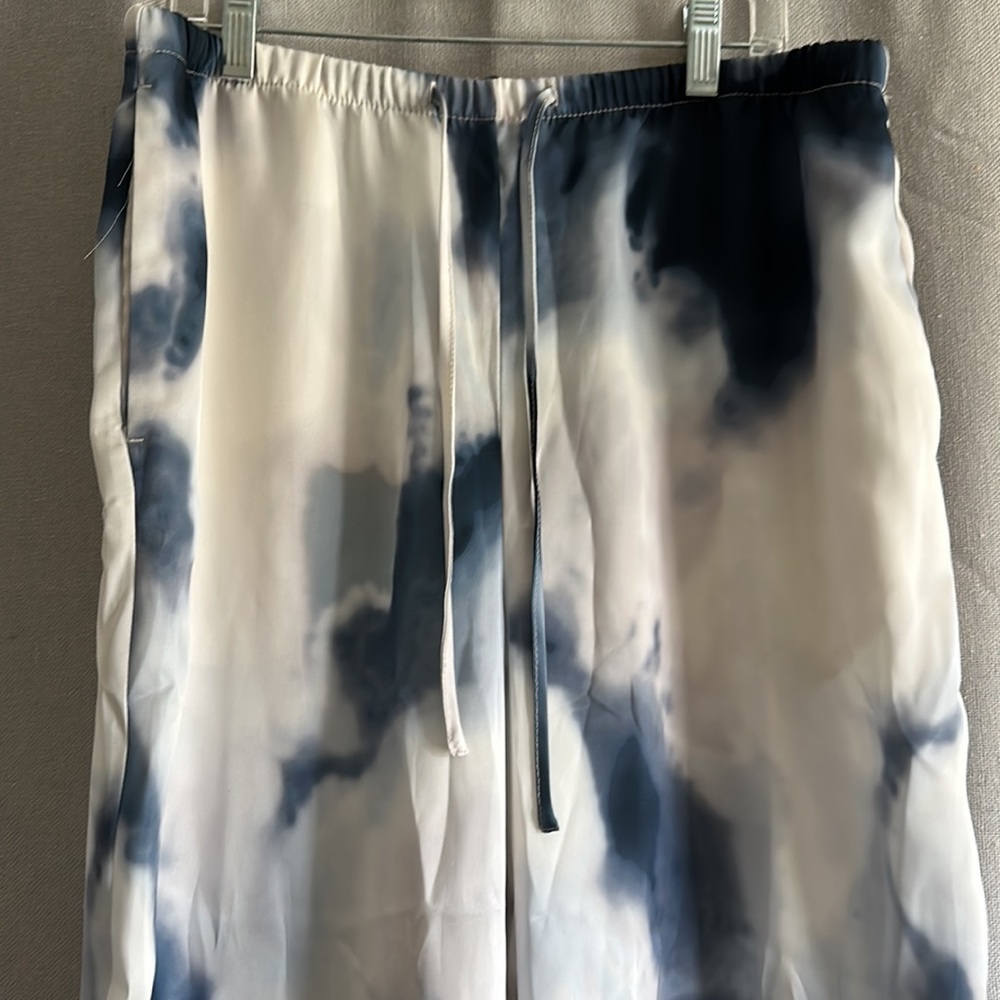 Wide Leg Pants - Picture 2 of 3